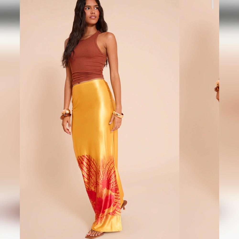 NWT PrettyLittleThing Orange Print Stretch Satin Maxi Skirt, Size 2